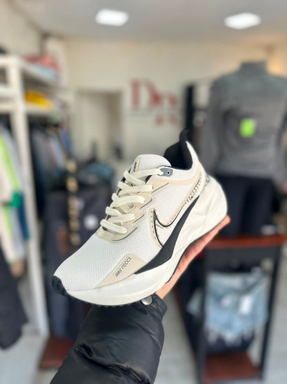 Nike React