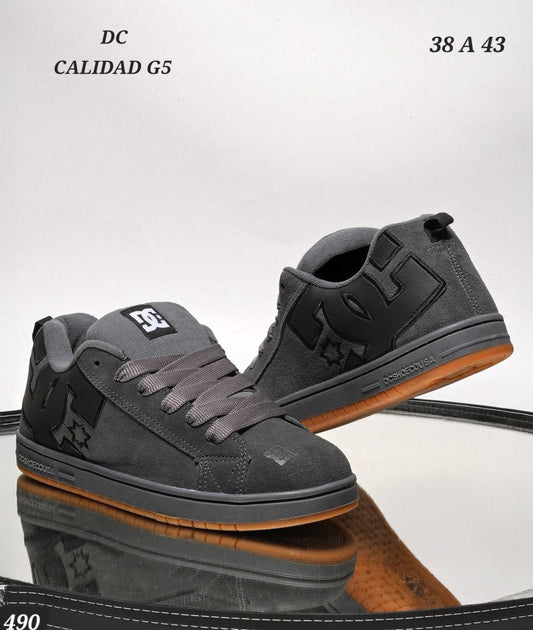 DC Cour Gris