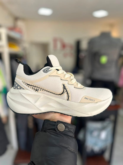Nike React