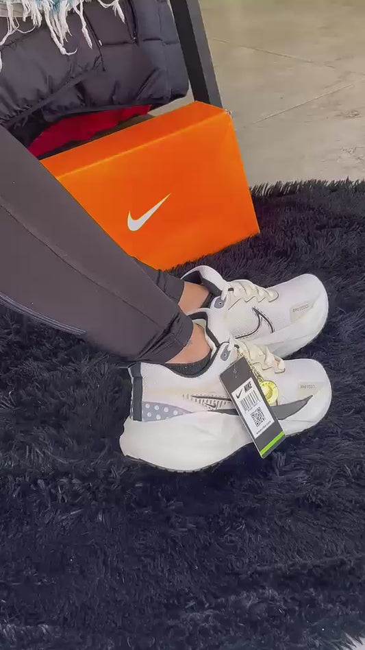 Nike React